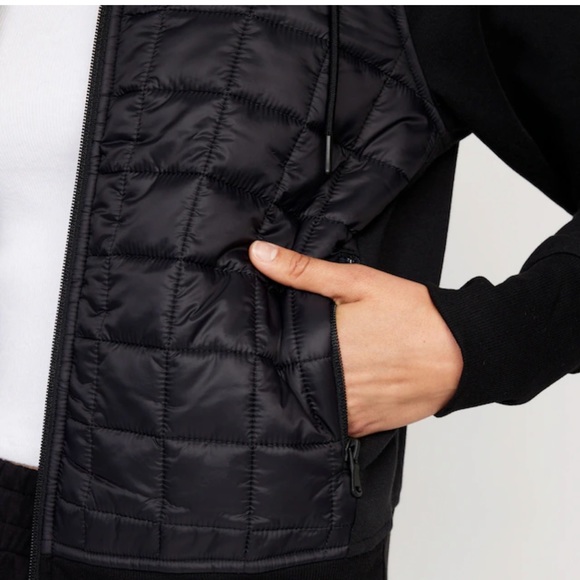 NWT OLD NAVY Dynamic Fleece Hybrid Hoodie Color: Black Jack - Picture 4 of 4